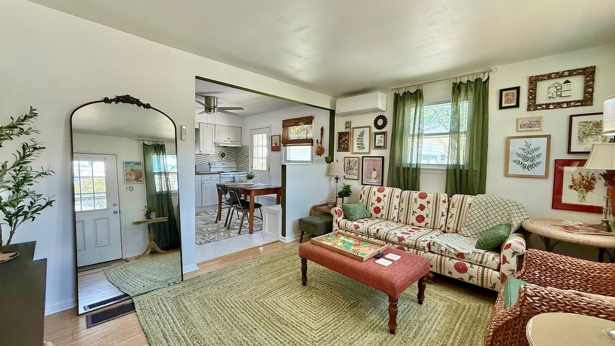decorating furnished rentals